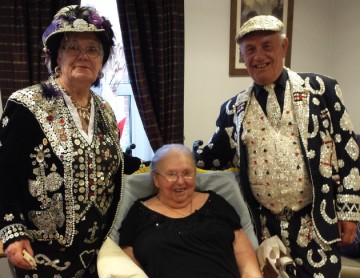 Fundraising withThe Pearly King and Queen