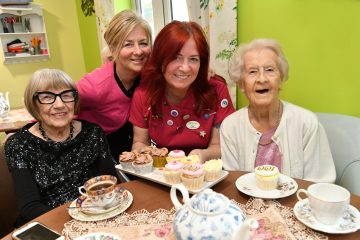 Water Mill House surprises Doris with 100 cupcakes for her 100th birthday