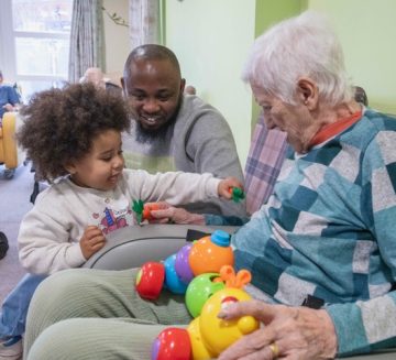 Little Acorns create magical moments for residents at Acorn Court